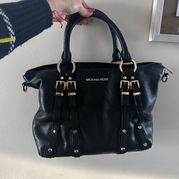Michael Kors Purse - Picture 1 of 8